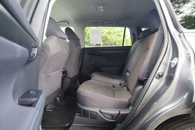 Used 2025 Toyota Highlander LE FWD image 25