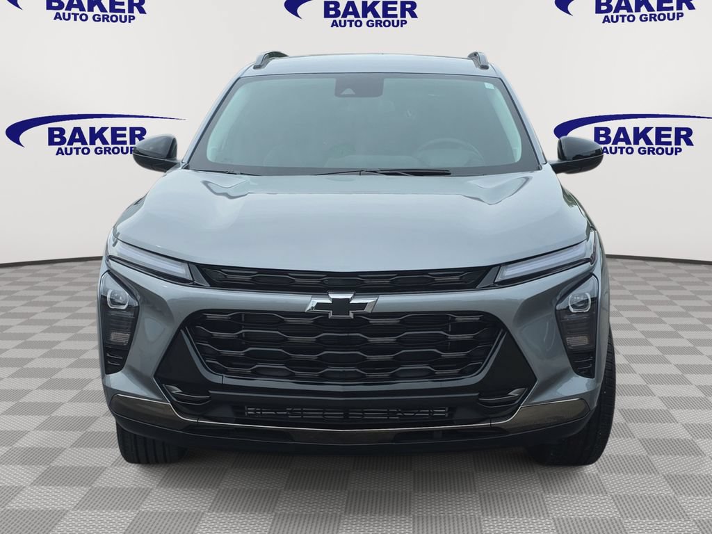 Used 2025 Chevrolet Trax ACTIV w/ Driver Confidence Package FWD image 2