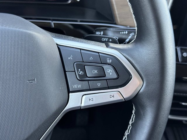 Certified 2025 Volkswagen Atlas SE AWD/4WD image 12