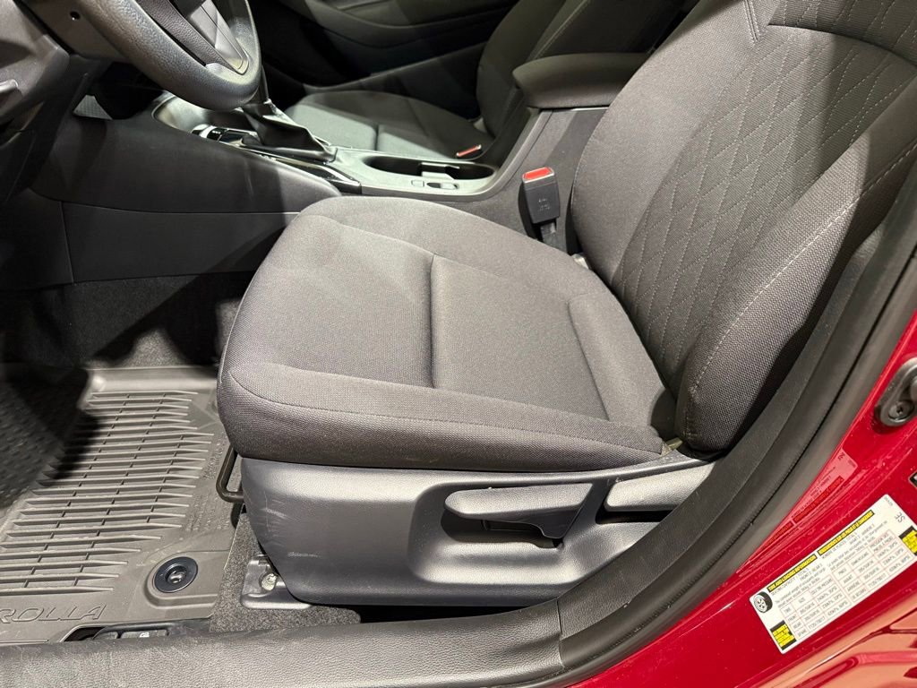 Certified 2025 Toyota Corolla LE image 13