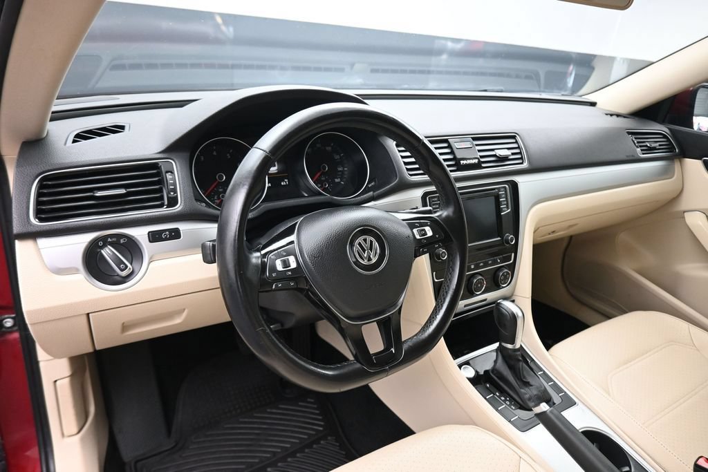 Used 2019 Volkswagen Passat 2.0T Wolfsburg w/ Wheels & Sunroof Package FWD image 14