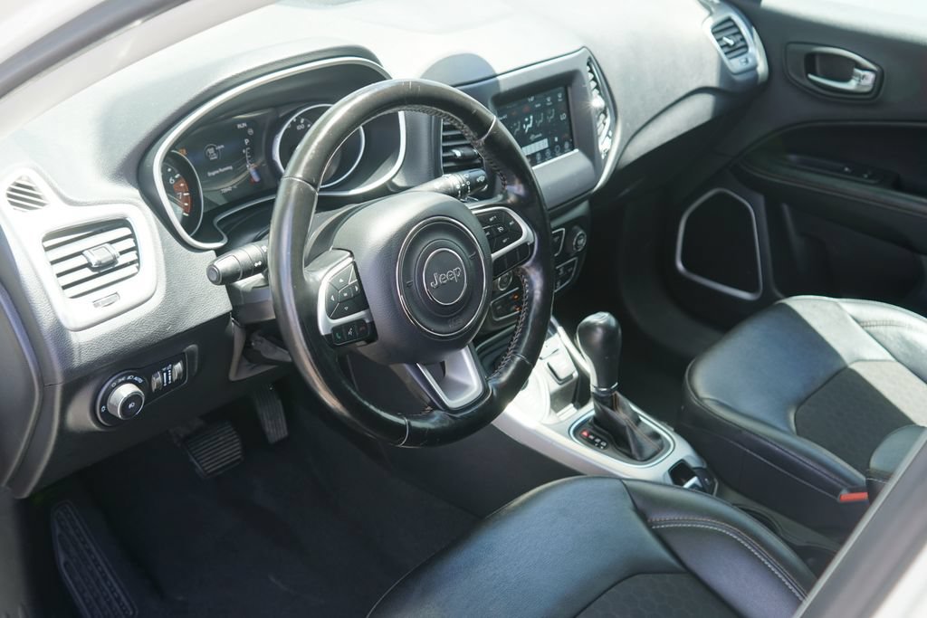 Used 2021 Jeep Compass Latitude w/ Convenience Group AWD/4WD image 11