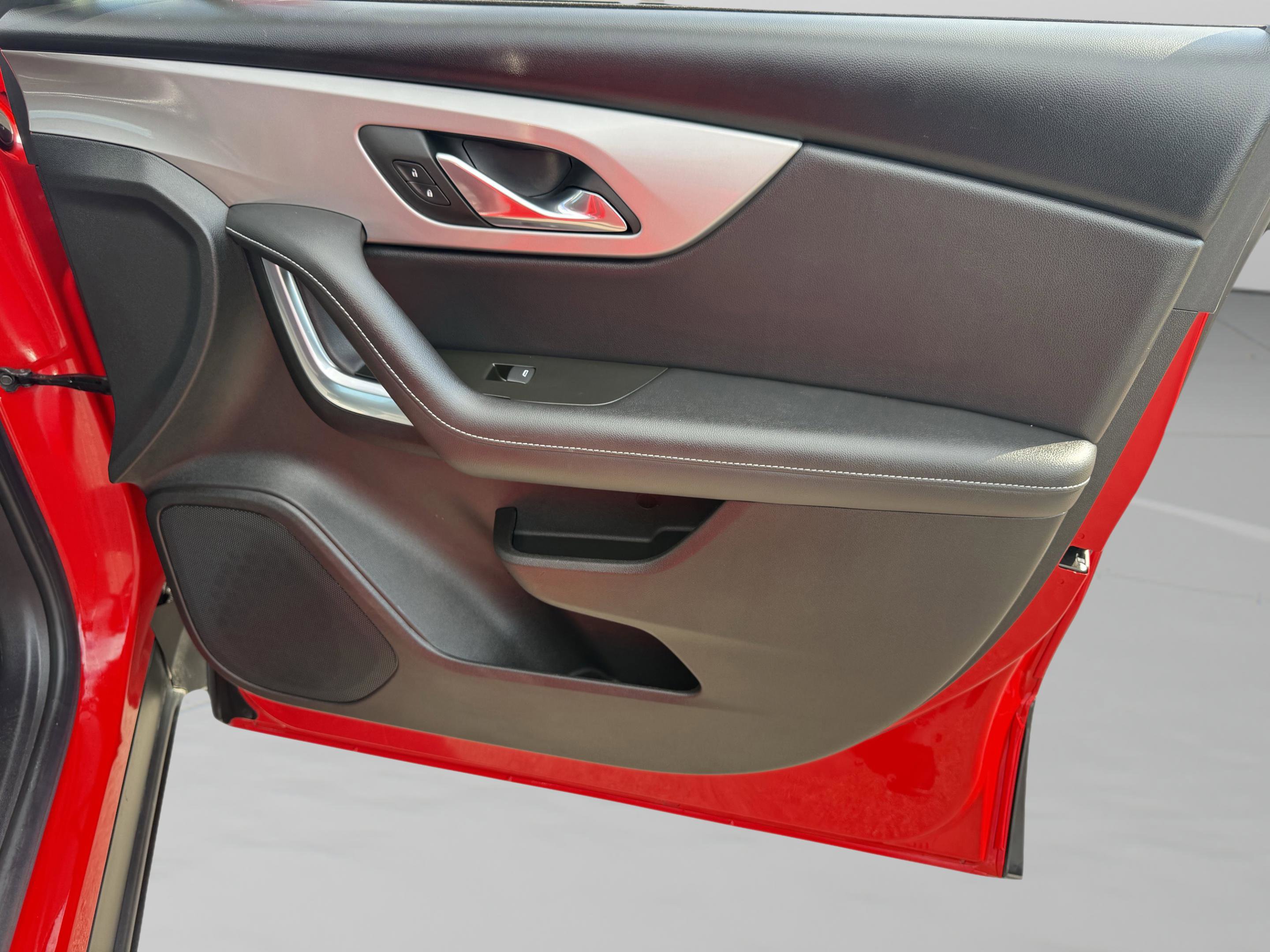 Used 2024 Chevrolet Blazer LT w/ Convenience Package image 39