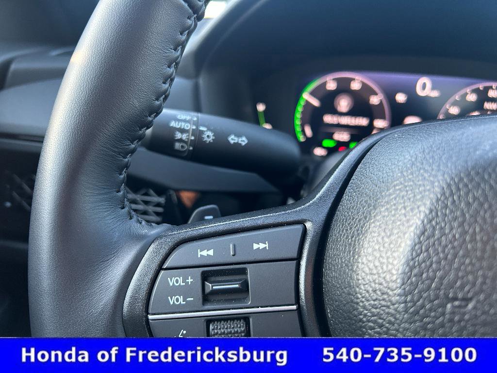 Certified 2025 Honda Accord Sport image 17