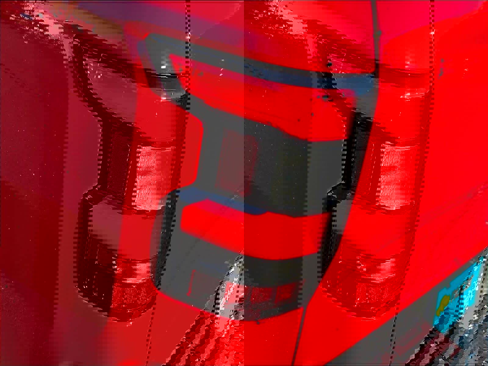 Used 2025 Nissan Frontier SV image 33