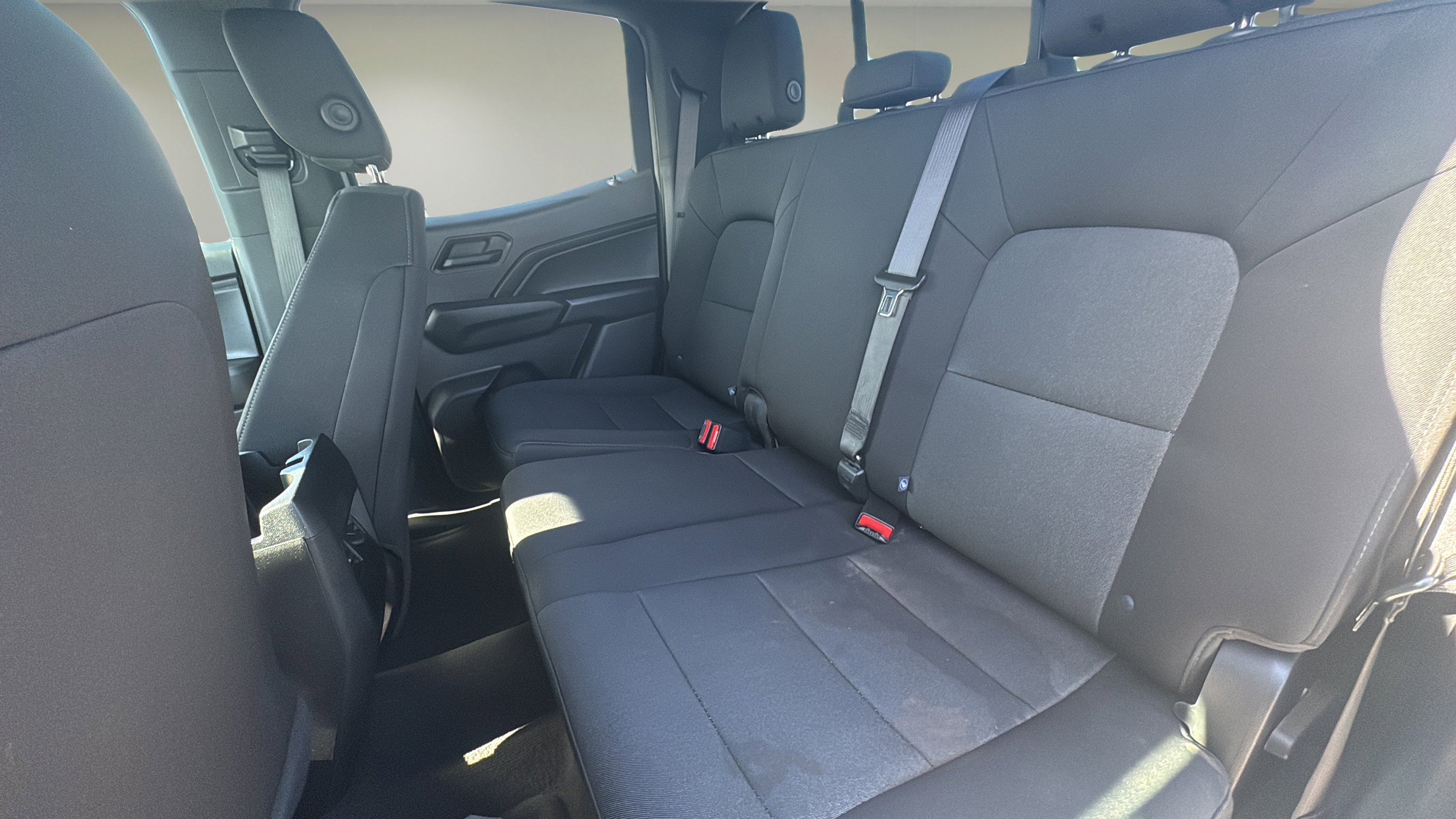 Used 2024 Chevrolet Colorado Trail Boss w/ Technology Package AWD/4WD image 14