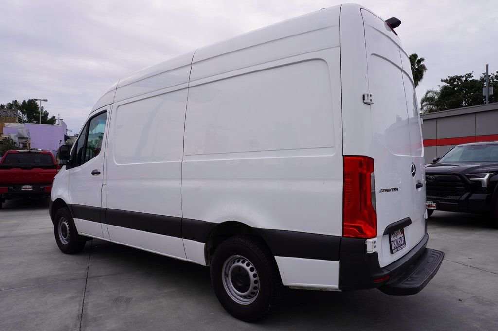 Used 2020 Mercedes-Benz Sprinter 1500 image 5