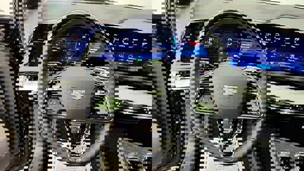 Used 2026 Cadillac Optiq Luxury 1 AWD/4WD image 13