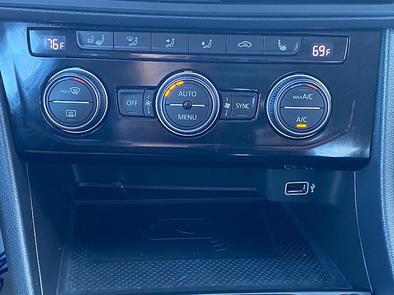 Used 2020 Volkswagen Jetta SEL image 48