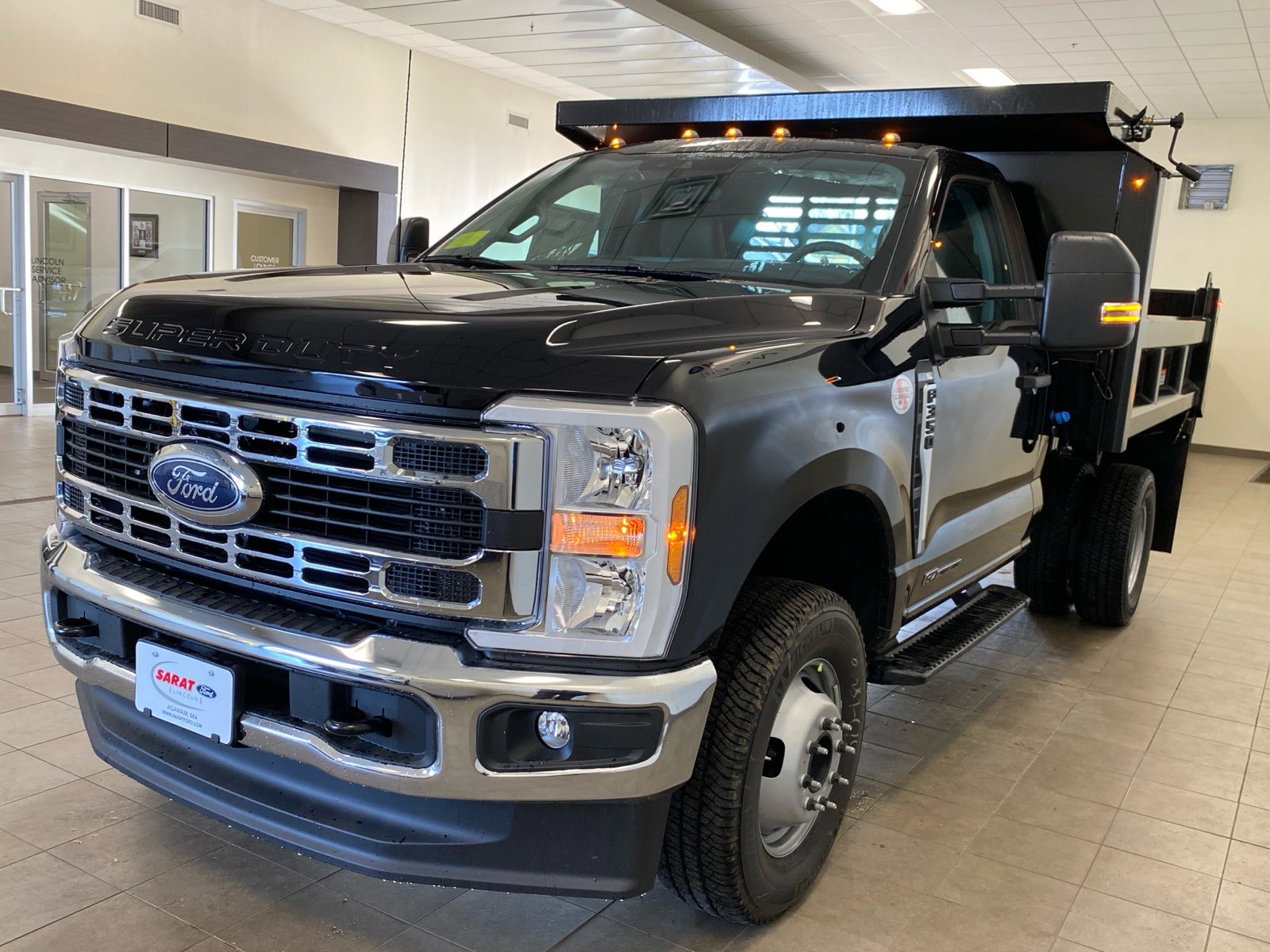 New 2026 Ford F350 XL w/ XL Chrome Package image 4
