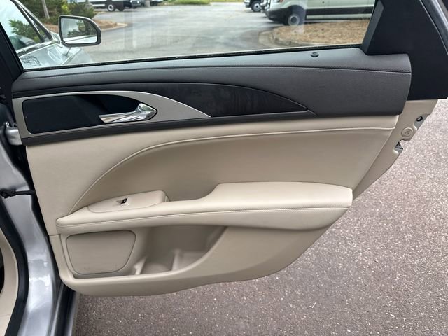 Used 2019 Lincoln MKZ Reserve FWD image 20