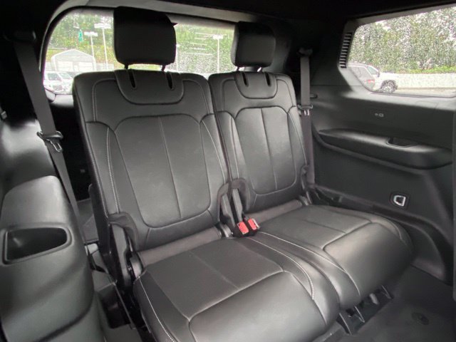 Used 2025 Jeep Grand Cherokee L Limited w/ Luxury Tech Group II AWD/4WD image 25