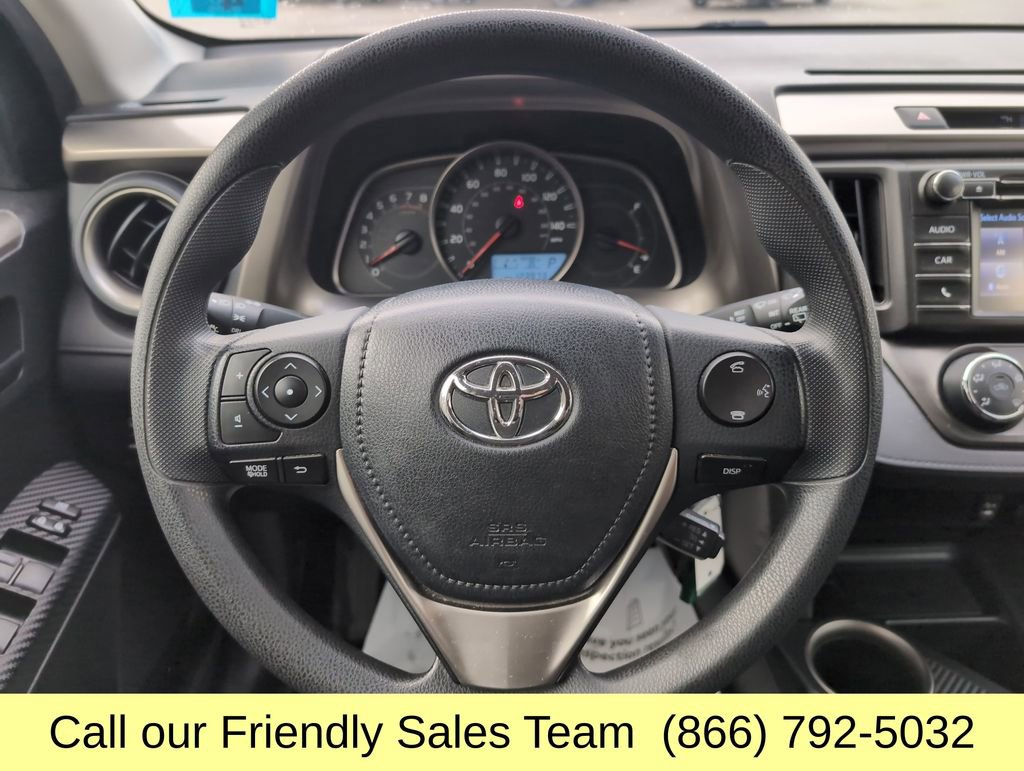 Used 2015 Toyota RAV4 LE image 17