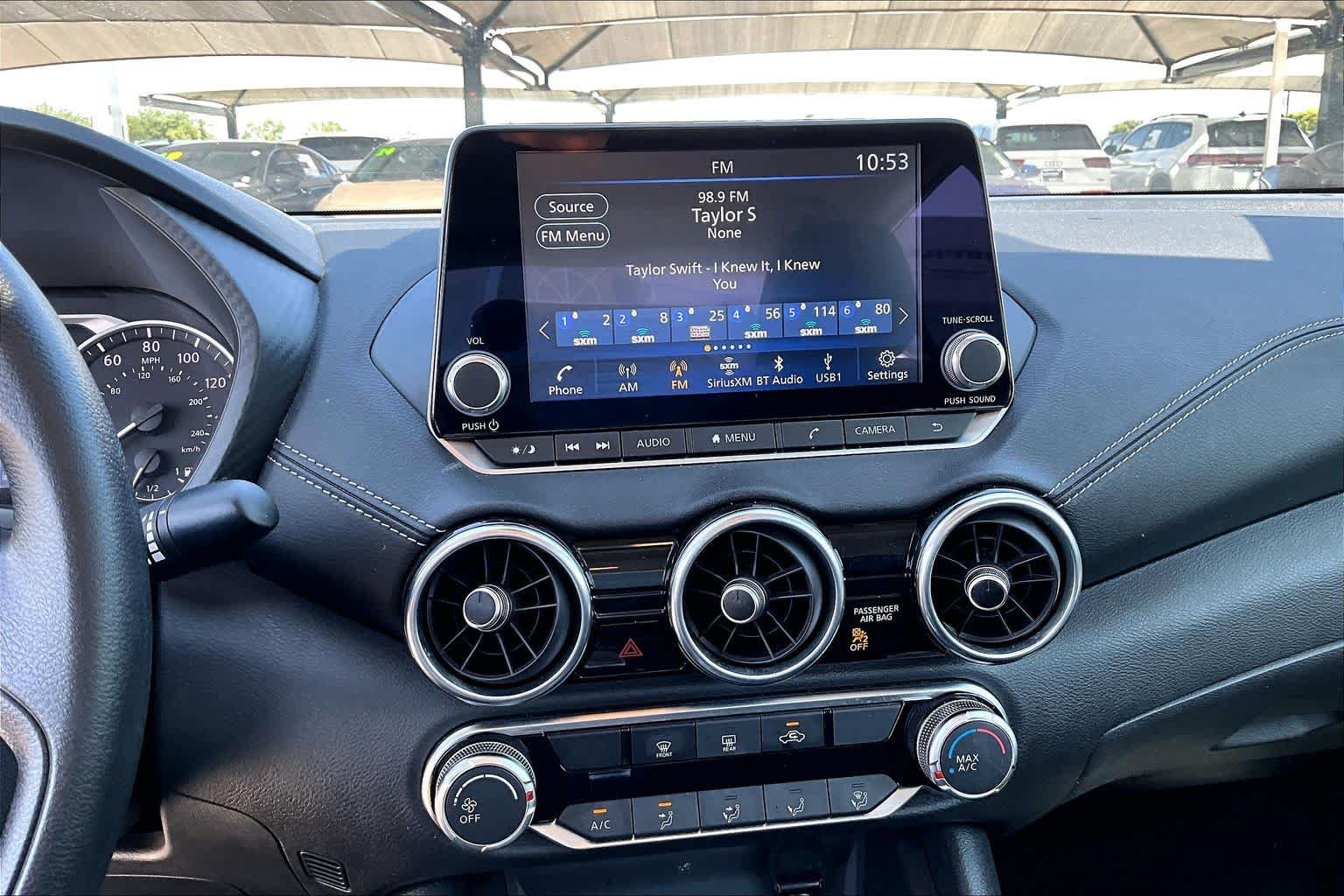 Used 2025 Nissan Sentra SV FWD image 15