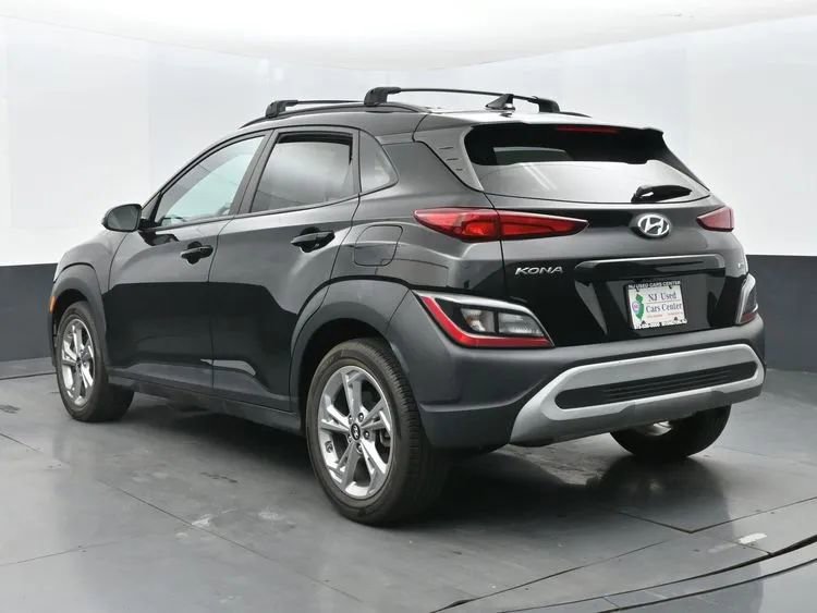 Used 2023 Hyundai Kona SEL AWD/4WD image 9
