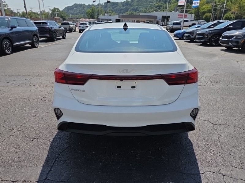 Used 2024 Kia Forte LXS FWD image 6
