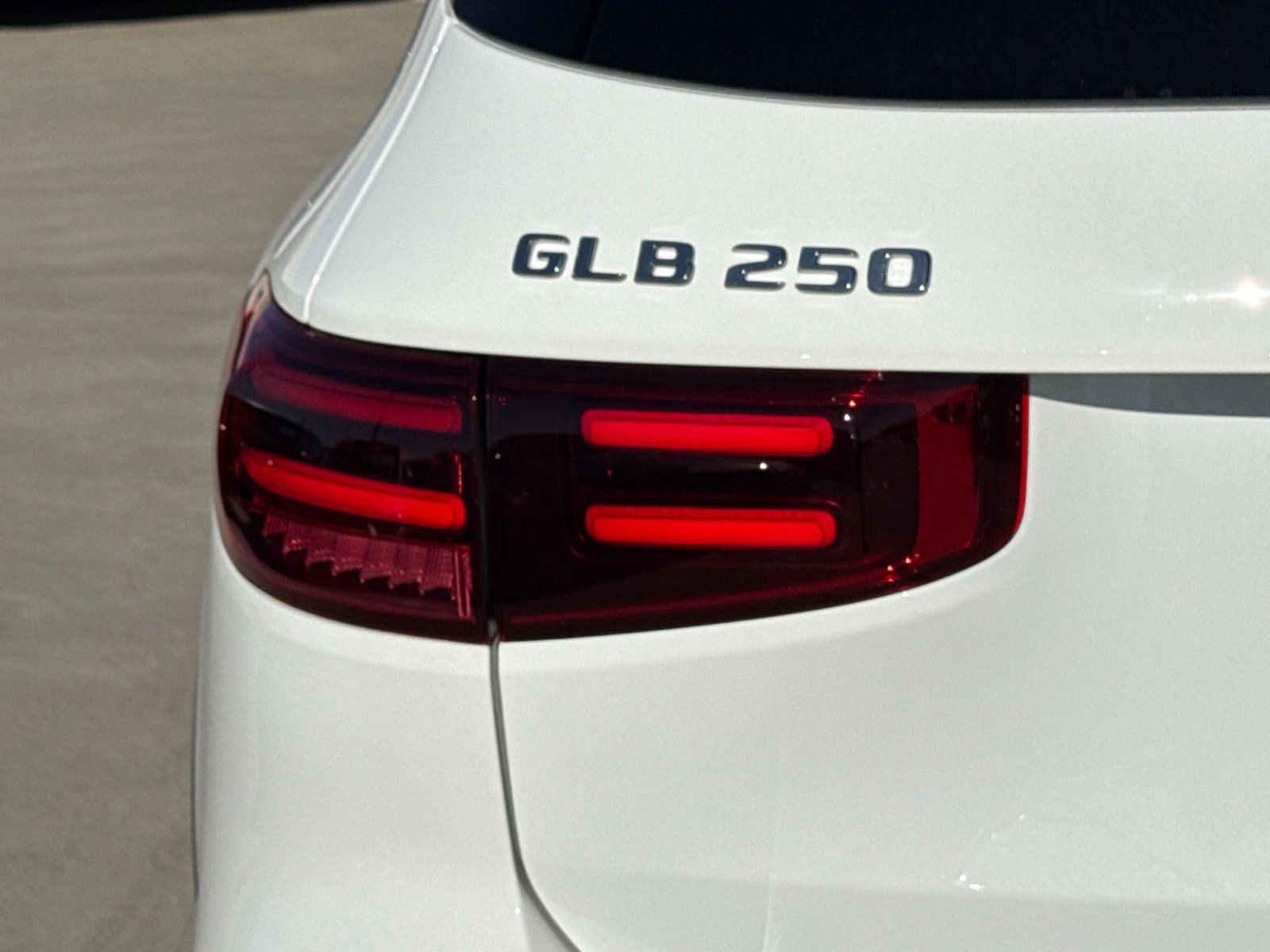 New 2026 Mercedes-Benz GLB 250 4MATIC image 13