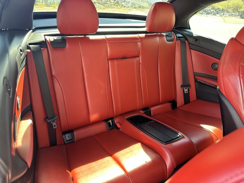 Used 2020 BMW M4 Convertible image 26