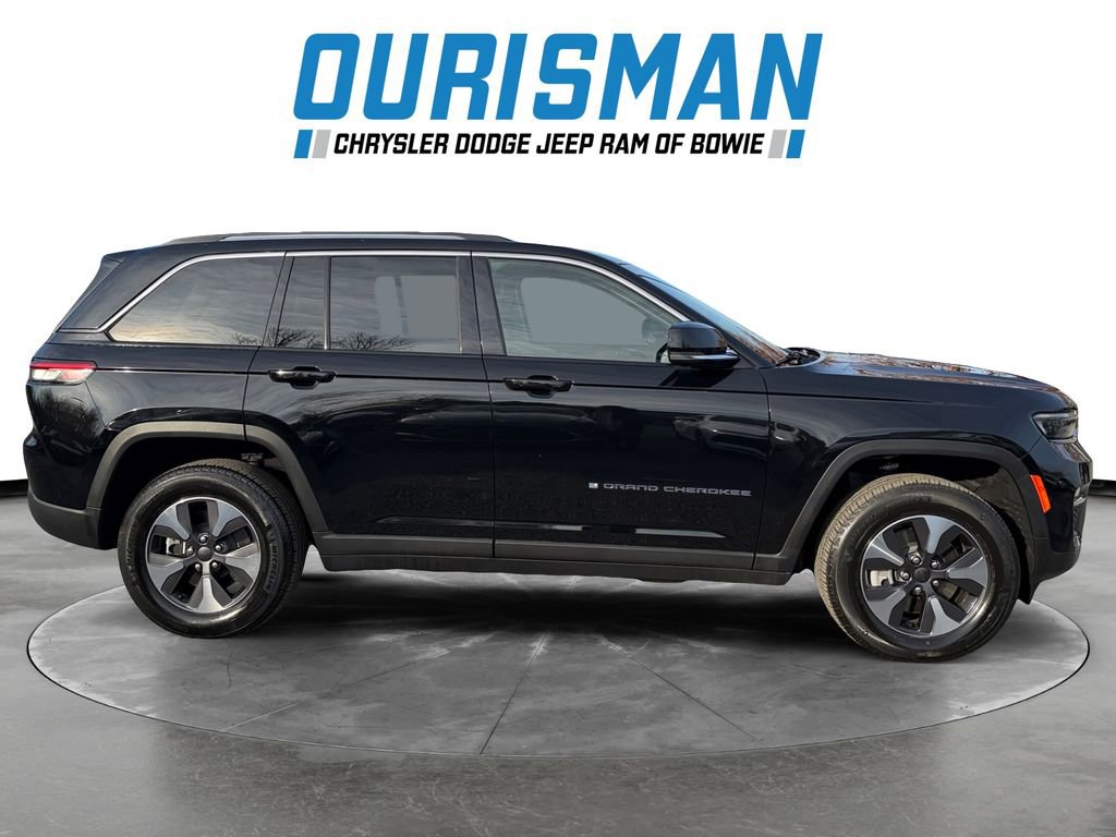 Used 2022 Jeep Grand Cherokee Limited 4xe image 7