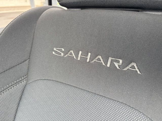 Used 2022 Jeep Wrangler Unlimited Sahara w/ Dual Top Group image 86