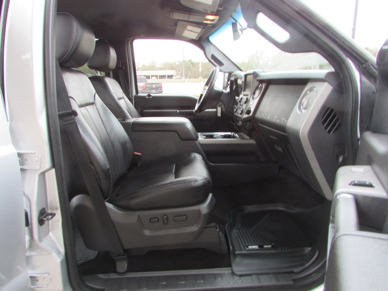 Used 2016 Ford F250 Lariat w/ Chrome Package image 13