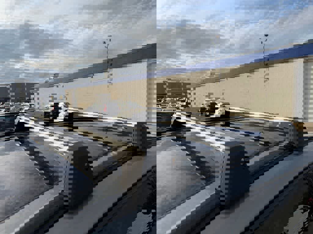 Used 2024 Volvo XC60 B5 Plus w/ Protection Package Premier image 13