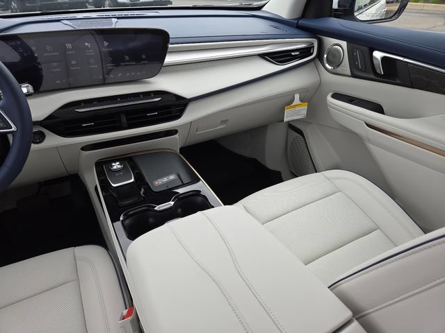 New 2026 Buick Enclave Avenir w/ Super Cruise Package FWD image 35