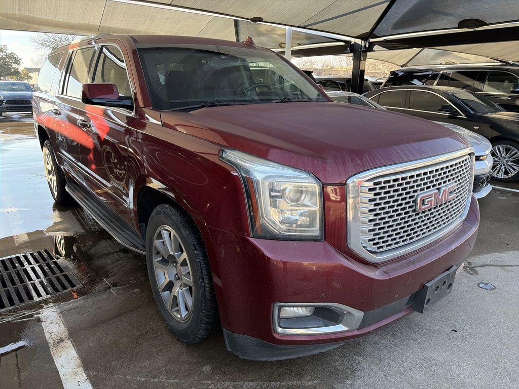 Used 2017 GMC Yukon XL Denali image 2