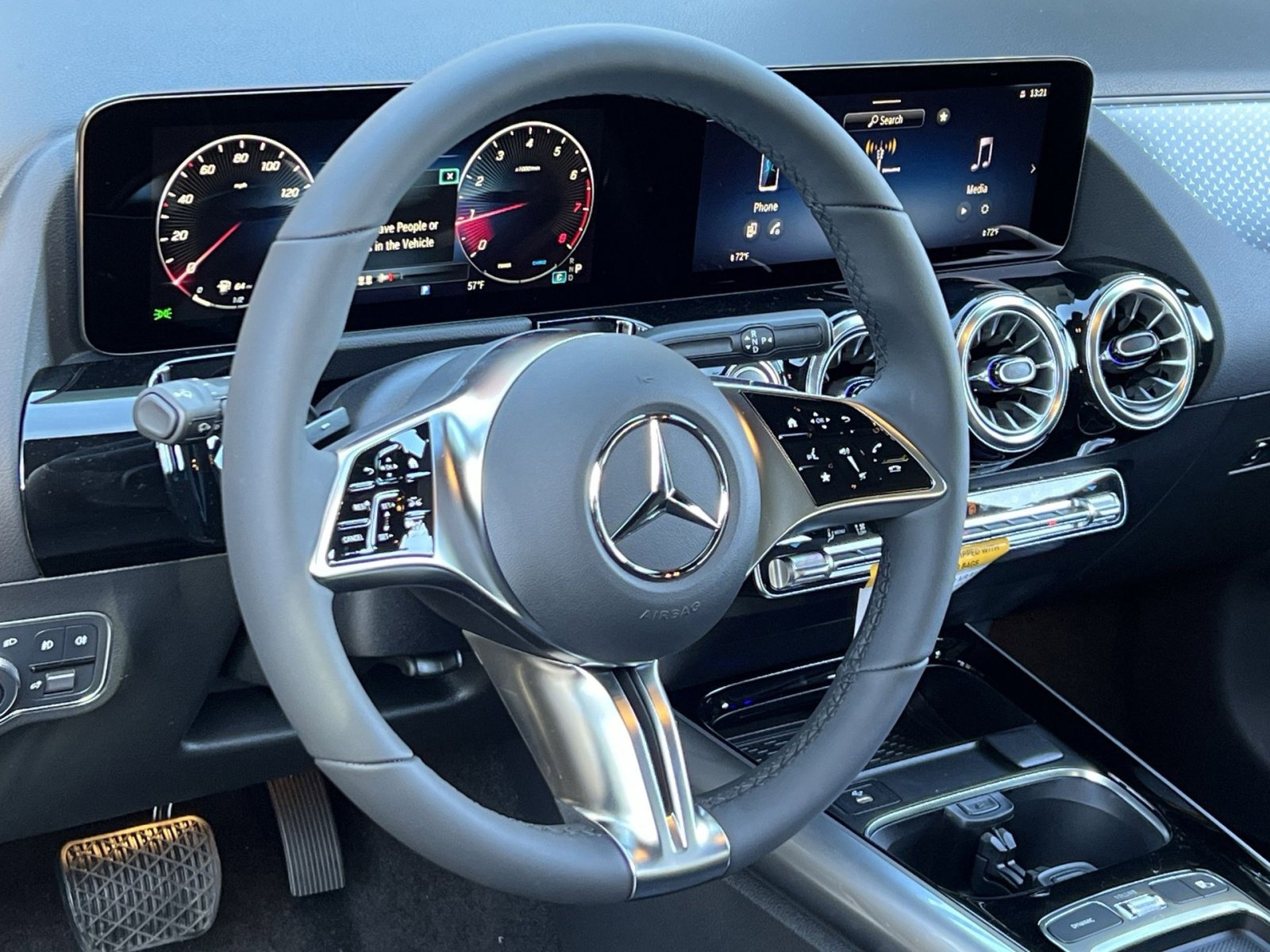 New 2026 Mercedes-Benz GLA 250 4MATIC image 14