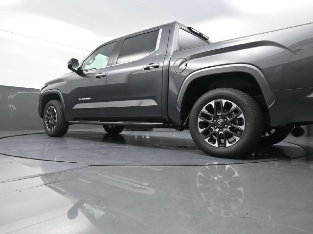 Used 2026 Toyota Tundra Limited AWD/4WD image 35