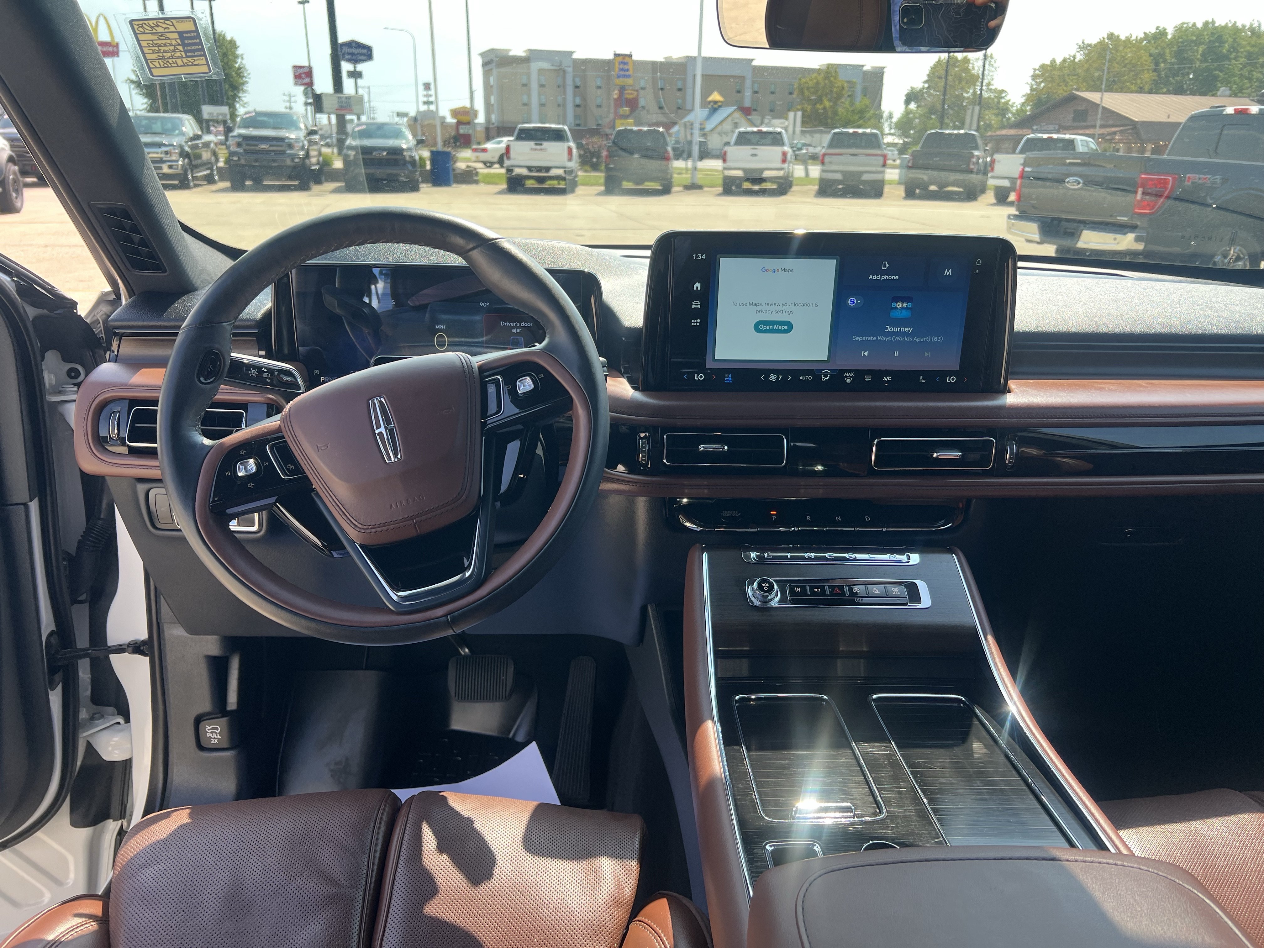 Used 2025 Lincoln Aviator Reserve w/ Equipment Group 201A AWD/4WD image 19