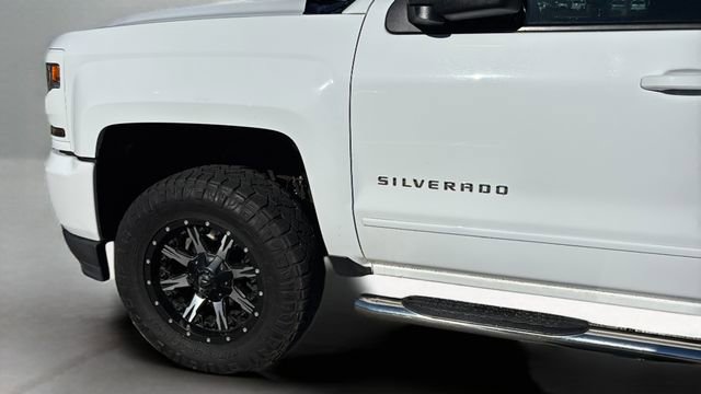 Used 2018 Chevrolet Silverado 1500 LT w/ All Star Edition image 30