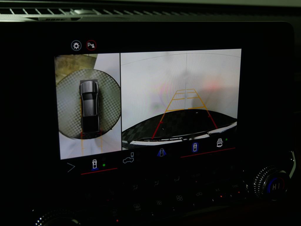 Used 2025 GMC Canyon AT4 w/ Technology Plus Package image 29