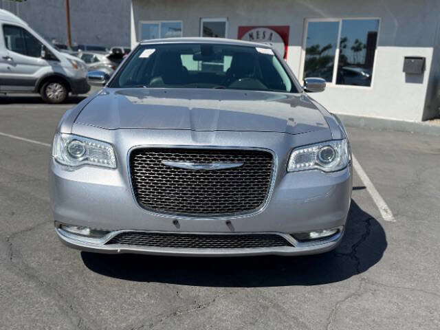 Used 2016 Chrysler 300 C RWD image 8