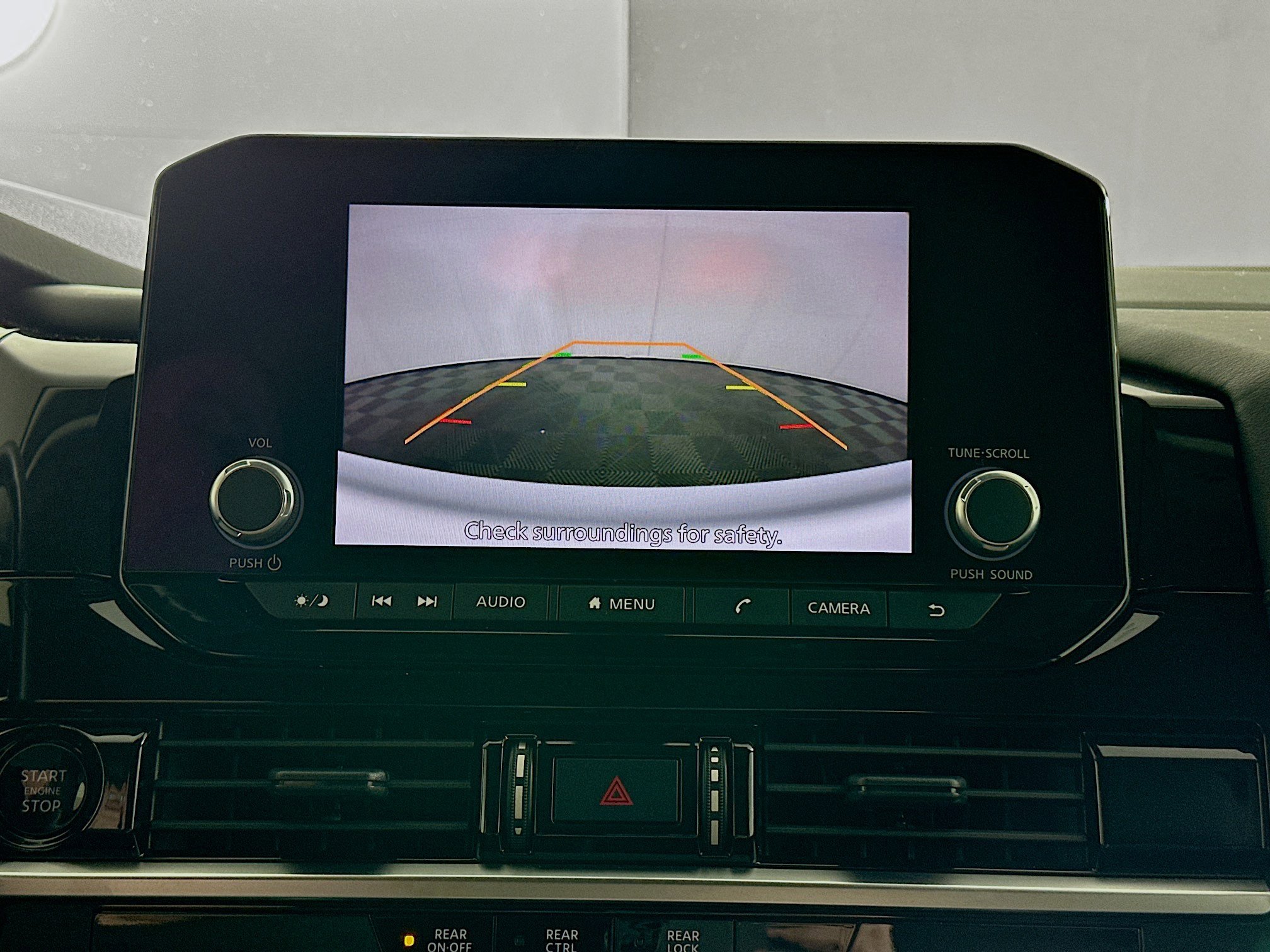 Used 2025 Nissan Pathfinder SV image 22