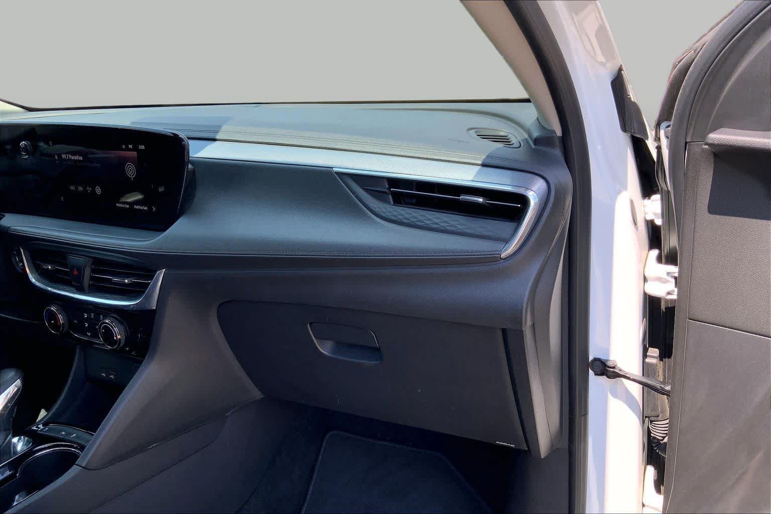 Used 2024 Buick Encore GX Sport Touring FWD image 18