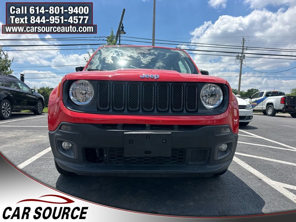 Used 2018 Jeep Renegade Latitude AWD/4WD image 2