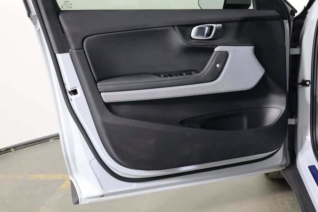 Used 2023 Polestar Polestar 2 AWD/4WD image 11