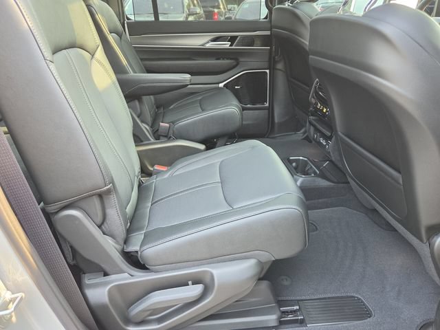 New 2026 Jeep Grand Wagoneer Limited AWD/4WD image 14