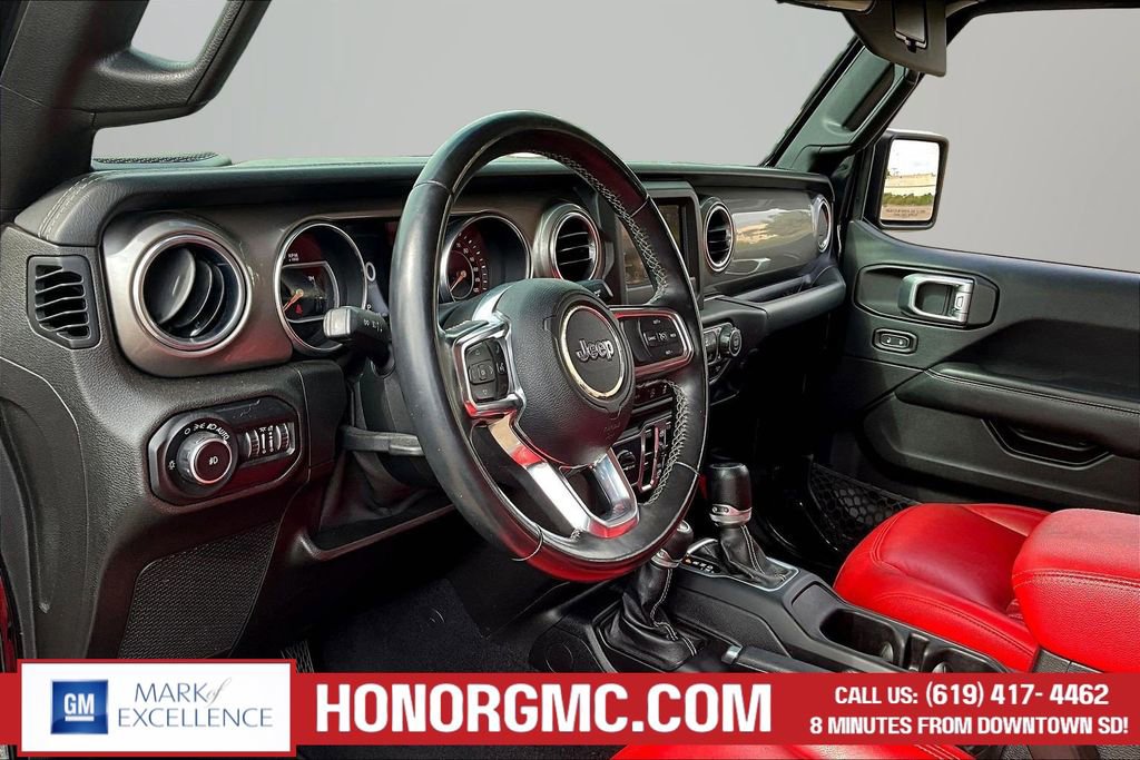 Used 2019 Jeep Wrangler Unlimited Sahara image 16