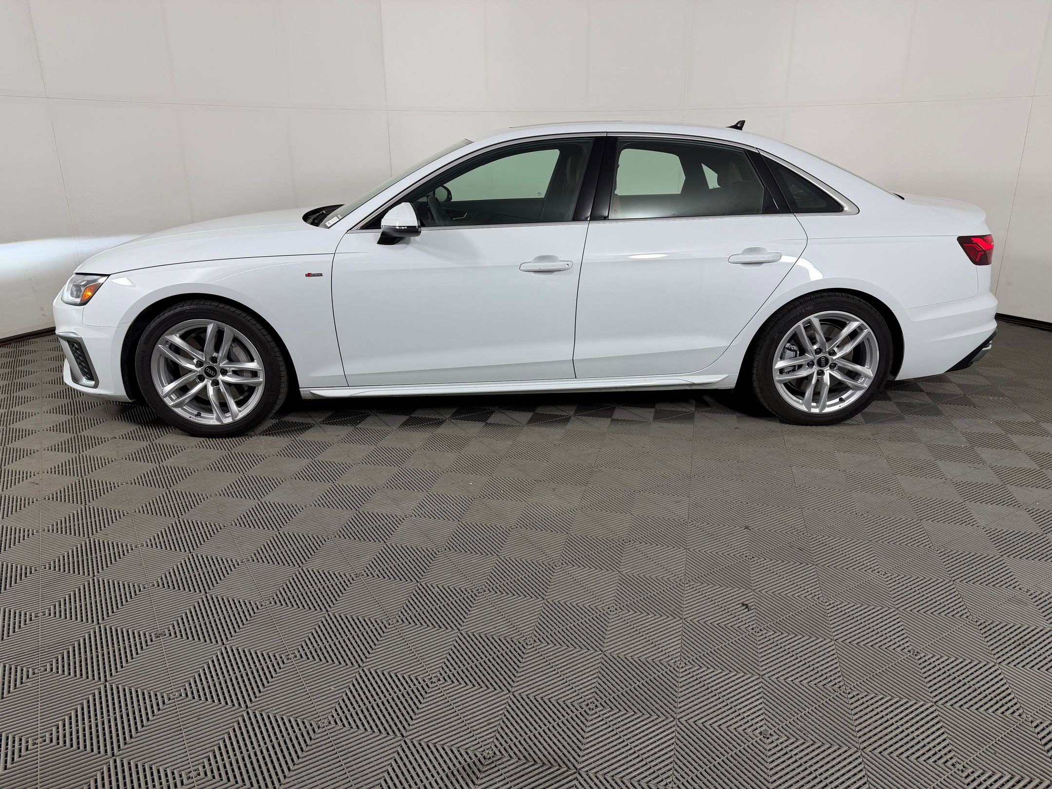 Certified 2023 Audi A4 2.0T Premium w/ Convenience Package AWD/4WD image 2
