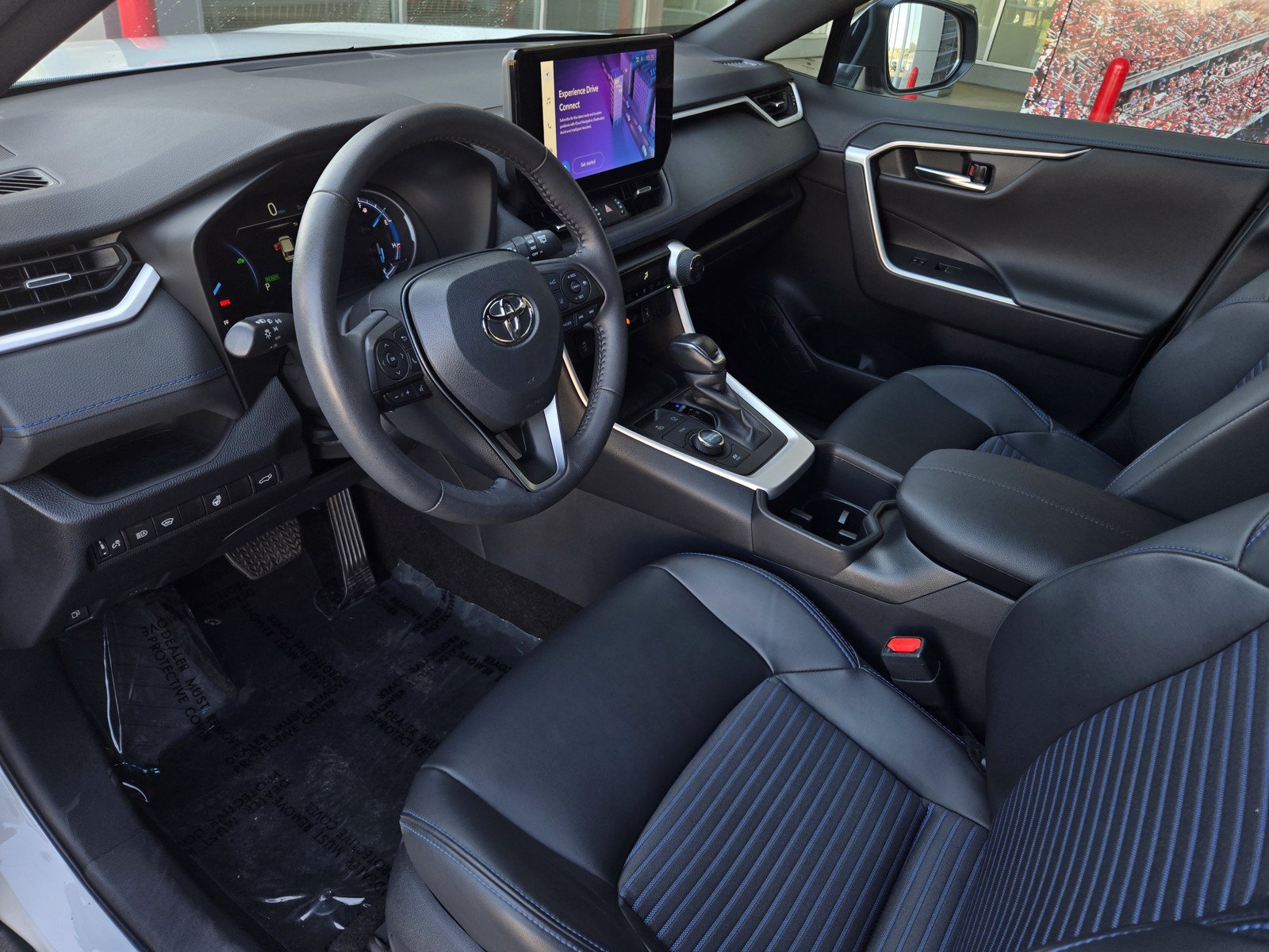 Certified 2024 Toyota RAV4 XSE w/ Weather Package AWD/4WD image 8