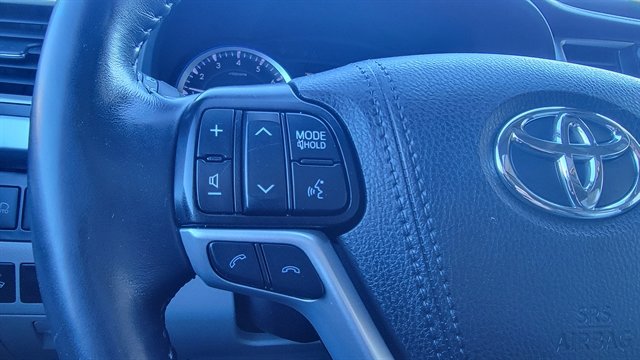 Used 2019 Toyota Highlander Limited AWD image 25