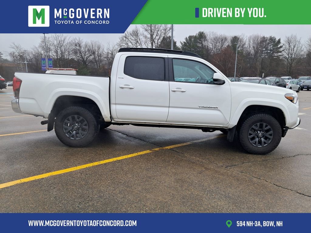 Used 2022 Toyota Tacoma SR5 AWD/4WD image 6
