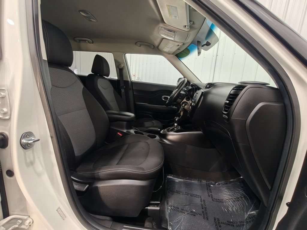 Used 2017 Kia Soul + w/ Designer's Package FWD image 23