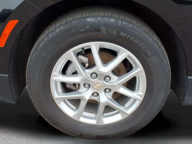 Used 2024 Chevrolet Equinox LS FWD image 10