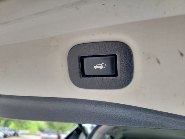 Used 2019 Nissan Rogue SV w/ Premium Package AWD/4WD image 10