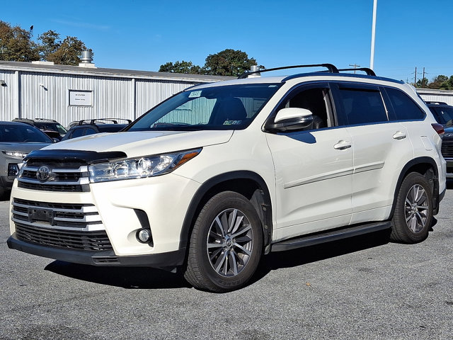Used 2017 Toyota Highlander XLE