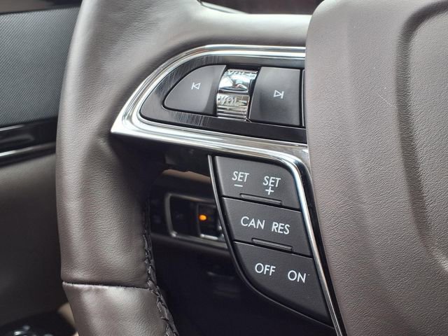 Used 2023 Lincoln Nautilus Reserve image 13