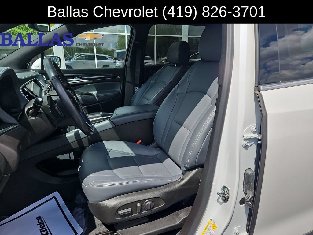 Used 2022 Buick Enclave Essence w/ Sport Touring Edition FWD image 20
